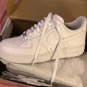 Nike Air Force 1’s Size 9 In mens